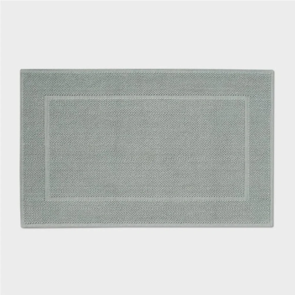 THRESHOLD NWT spa plush bath mat -sage green -21x34